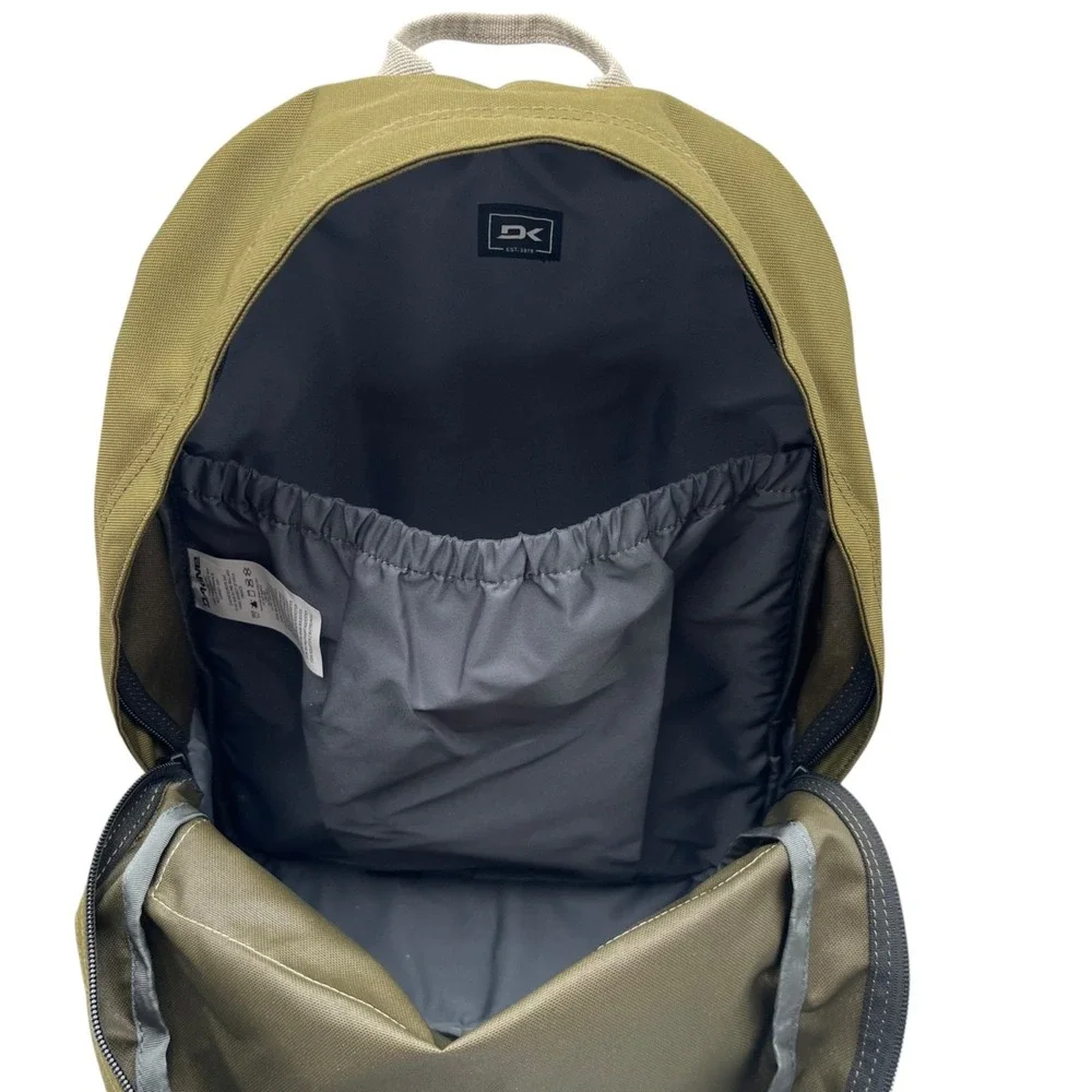Dakine 365 Mosswood Unisex Backpack Olive Green Gray 21L 18X12X8 Fits 15